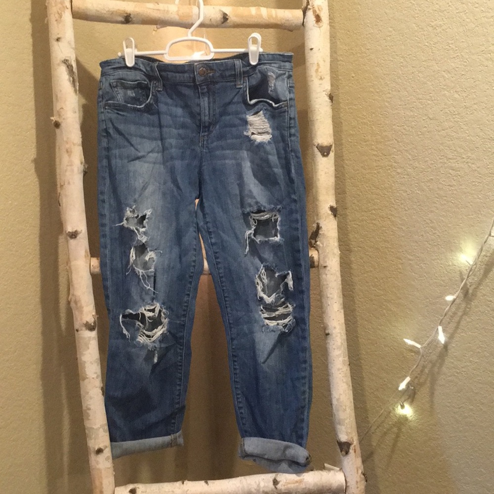 Comfy rip worn Boyfriend jeans